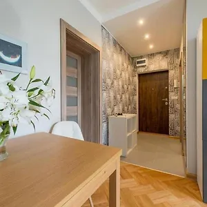 Modern And Cozy- Golden Apartments- Central Location Apartament Warszawa