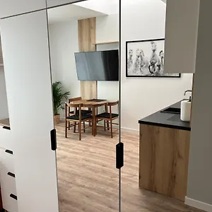 - Zwycieska Free Garage Apartament Wrocław